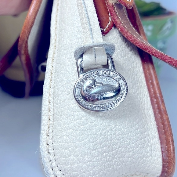 🦆 DOONEY & BOURKE AWL EAST WEST SMALL FLAP VINTAGE CREAM BRITISH TAN CROSSBODY - Picture 12 of 14